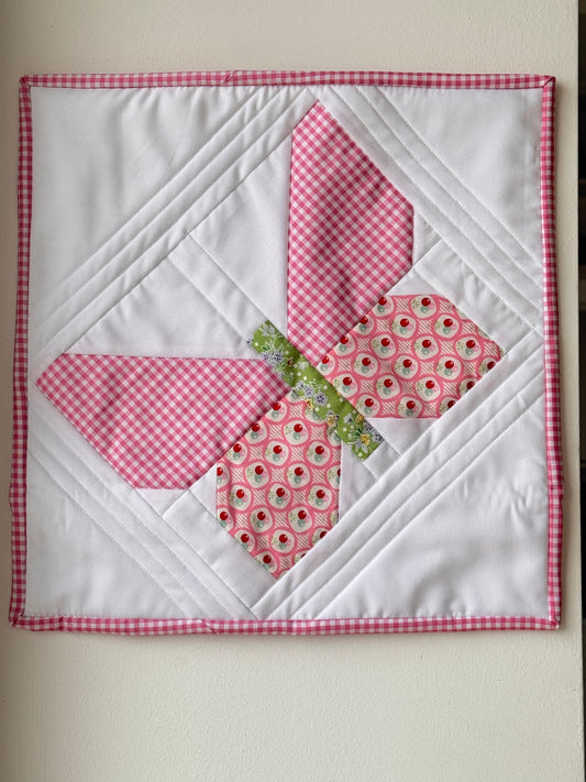 "FLUTTER & DREAM" BUTTERFLY MINI QUILT BANNER